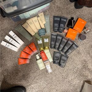 Clinique Men Grooming Moisturizer Set - Black, Gray, White, Orange